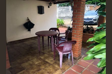 Casa à venda com 210m², 3 quartos e 8 vagasÁrea comum