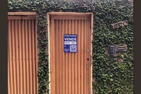 Casa à venda com 210m², 3 quartos e 8 vagasFACHADA