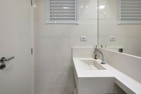 Apartamento para alugar com 59m², 2 quartos e 1 vaga Apartamento para alugar com 59m², 2 quartos e 1 vagaBanheiro da Suíte