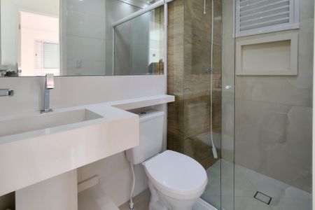 Apartamento para alugar com 59m², 2 quartos e 1 vaga Apartamento para alugar com 59m², 2 quartos e 1 vagaBanheiro