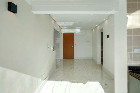 Apartamento para alugar com 59m², 2 quartos e 1 vaga Apartamento para alugar com 59m², 2 quartos e 1 vagaSacada/sala