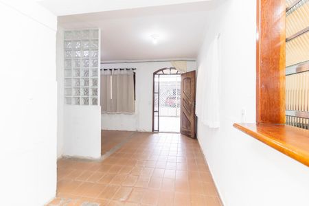 Casa para alugar com 100m², 2 quartos e 1 vaga Casa para alugar com 100m², 2 quartos e 1 vagaSala