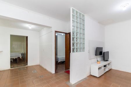 Casa para alugar com 100m², 2 quartos e 1 vaga Casa para alugar com 100m², 2 quartos e 1 vagaSala