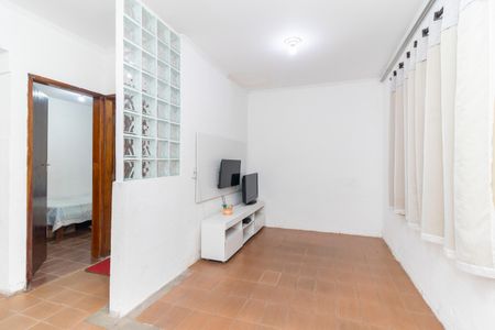 Casa para alugar com 100m², 2 quartos e 1 vaga Casa para alugar com 100m², 2 quartos e 1 vagaSala