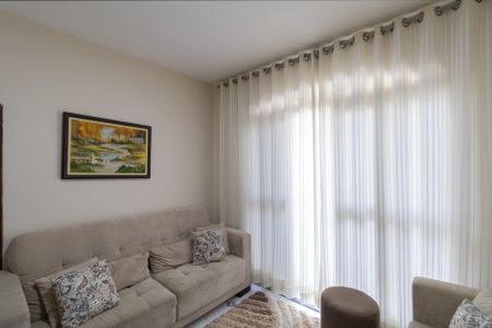 Casa para alugar com 100m², 2 quartos e 2 vagas Casa para alugar com 100m², 2 quartos e 2 vagasSala