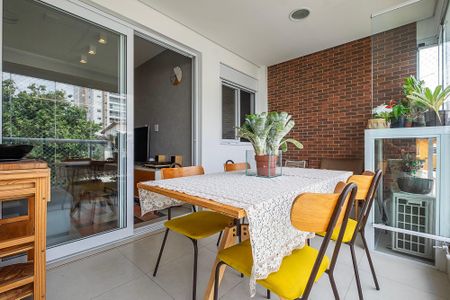 Apartamento à venda com 74m², 2 quartos e 2 vagasVaranda
