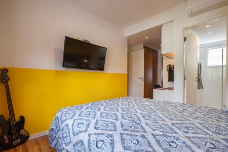 Apartamento à venda com 74m², 2 quartos e 2 vagasSuíte 1