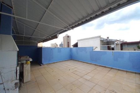 Apartamento à venda com 120m², 3 quartos e 2 vagas Apartamento à venda com 120m², 3 quartos e 2 vagasÁrea comum - Terraço