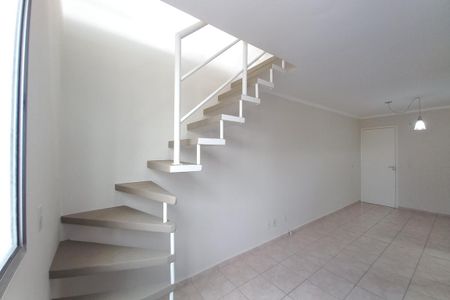 Apartamento à venda com 120m², 3 quartos e 2 vagas Apartamento à venda com 120m², 3 quartos e 2 vagasSala de Jantar