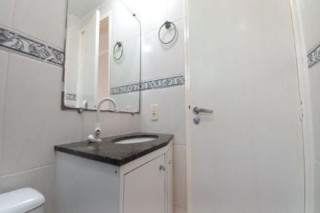 Apartamento à venda com 120m², 3 quartos e 2 vagas Apartamento à venda com 120m², 3 quartos e 2 vagasBanheiro da Suíte