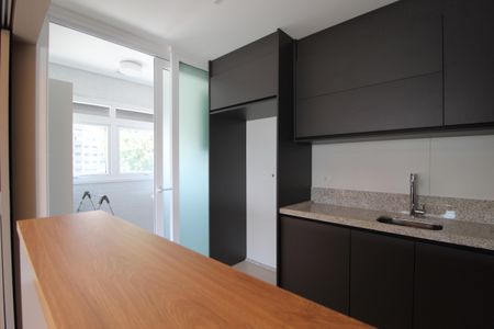 Apartamento à venda com 90m², 1 quarto e 2 vagasCozinha e Área de Serviço