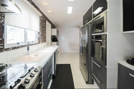 Apartamento à venda com 147m², 3 quartos e 2 vagasCozinha - Armários