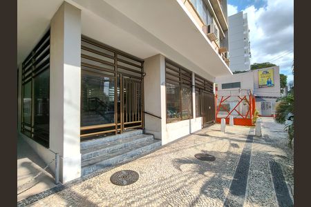 Apartamento para alugar com 68m², 2 quartos e sem vaga Apartamento para alugar com 68m², 2 quartos e sem vagaFachada e portaria