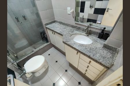Apartamento para alugar com 68m², 2 quartos e sem vaga Apartamento para alugar com 68m², 2 quartos e sem vagaBanheiro Corredor