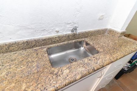 Casa à venda com 150m², 4 quartos e 3 vagas Casa à venda com 150m², 4 quartos e 3 vagasCasa 02 - Cozinha