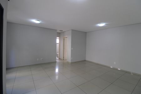 Apartamento para alugar com 62m², 2 quartos e 1 vagaSala