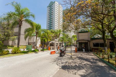 Apartamento para alugar com 62m², 2 quartos e 1 vagaFachada e portaria