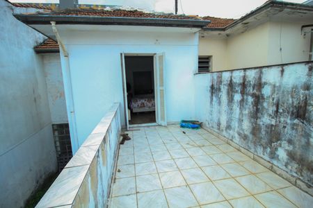 Casa à venda com 230m², 2 quartos e 5 vagas Casa à venda com 230m², 2 quartos e 5 vagasQuarto 1 - Sacada