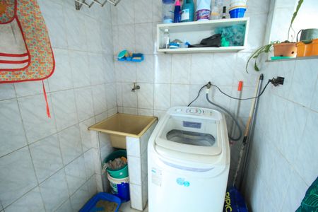 Casa à venda com 230m², 2 quartos e 5 vagas Casa à venda com 230m², 2 quartos e 5 vagasÁrea de Serviço