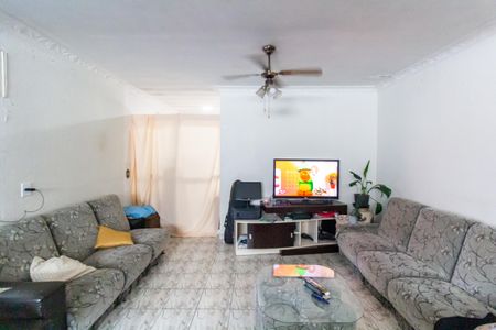 Casa à venda com 100m², 3 quartos e 3 vagas Casa à venda com 100m², 3 quartos e 3 vagasSala