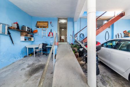 Casa à venda com 100m², 3 quartos e 3 vagas Casa à venda com 100m², 3 quartos e 3 vagasGaragem