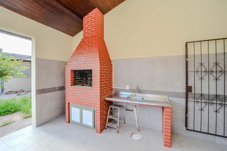 Casa à venda com 189m², 4 quartos e 1 vaga Casa à venda com 189m², 4 quartos e 1 vagaÁrea de Serviço