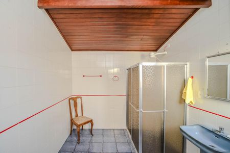 Casa à venda com 189m², 4 quartos e 1 vaga Casa à venda com 189m², 4 quartos e 1 vagaBanheiro 2