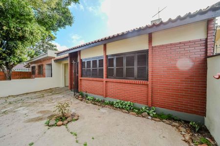 Casa à venda com 189m², 4 quartos e 1 vaga Casa à venda com 189m², 4 quartos e 1 vagaFachada