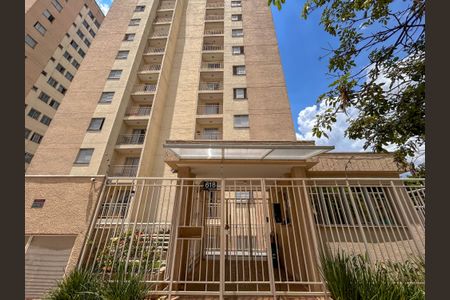 Apartamento para alugar com 50m², 2 quartos e 1 vaga Apartamento para alugar com 50m², 2 quartos e 1 vagaFachada