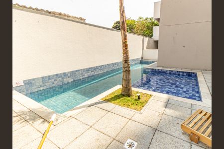 Apartamento para alugar com 42m², 2 quartos e 1 vagaÁrea comum - Piscina