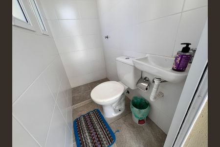 Casa de condomínio à venda com 210m², 3 quartos e 2 vagasBanheiro Piscina