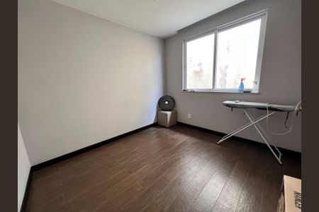 Casa de condomínio à venda com 210m², 3 quartos e 2 vagasQuarto 02