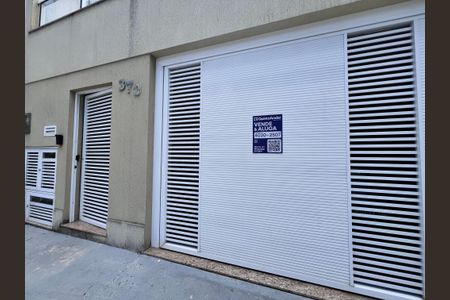 Casa de condomínio à venda com 210m², 3 quartos e 2 vagasFachada / Placa