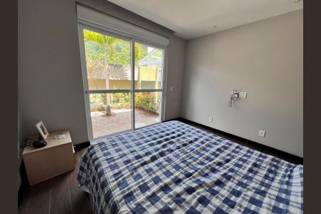 Casa de condomínio à venda com 210m², 3 quartos e 2 vagasQuarto 03 Suite