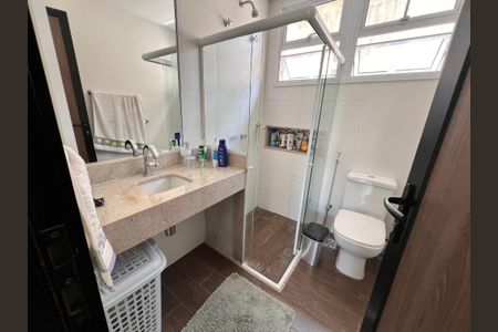 Casa de condomínio à venda com 210m², 3 quartos e 2 vagasBanheiro Suite