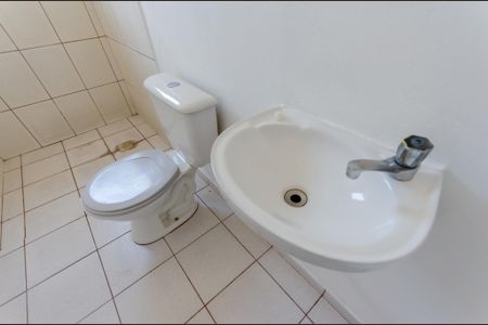 Casa para alugar com 50m², 1 quarto e sem vaga Casa para alugar com 50m², 1 quarto e sem vagaBanheiro