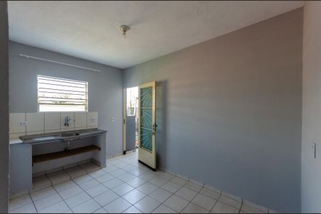 Casa para alugar com 50m², 1 quarto e sem vaga Casa para alugar com 50m², 1 quarto e sem vagaCozinha