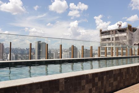 Studio à venda com 26m², 1 quarto e sem vaga Studio à venda com 26m², 1 quarto e sem vagaPiscina