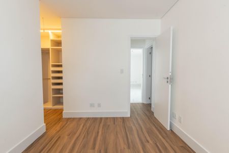 Apartamento à venda com 66m², 2 quartos e 2 vagasSuíte 1
