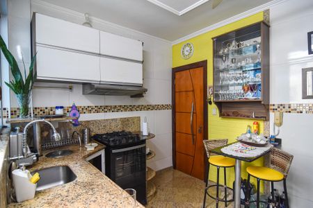 Apartamento para alugar com 183m², 3 quartos e 1 vaga Apartamento para alugar com 183m², 3 quartos e 1 vagaCozinha