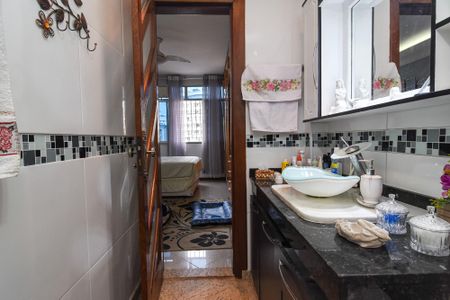 Apartamento para alugar com 183m², 3 quartos e 1 vaga Apartamento para alugar com 183m², 3 quartos e 1 vagaBanheiro