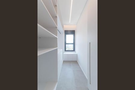 Apartamento para alugar com 78m², 1 quarto e 2 vagas Apartamento para alugar com 78m², 1 quarto e 2 vagasCloset da Suíte