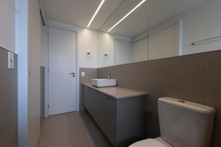 Apartamento para alugar com 67m², 2 quartos e 2 vagasBanheiro 2