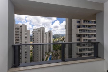 Apartamento para alugar com 67m², 2 quartos e 2 vagasVisão da Varanda