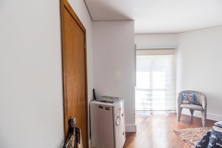 Casa de condomínio à venda com 488m², 4 quartos e 5 vagas Casa de condomínio à venda com 488m², 4 quartos e 5 vagasSuíte 3