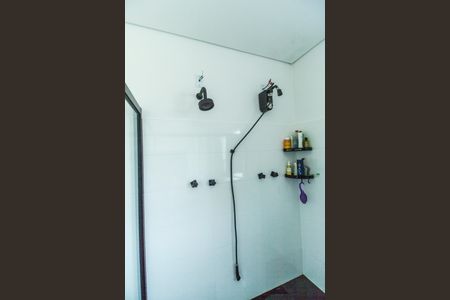 Casa de condomínio à venda com 488m², 4 quartos e 5 vagas Casa de condomínio à venda com 488m², 4 quartos e 5 vagasBanheiro da Suíte 1