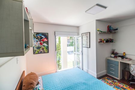 Casa de condomínio à venda com 488m², 4 quartos e 5 vagas Casa de condomínio à venda com 488m², 4 quartos e 5 vagasSuíte 4