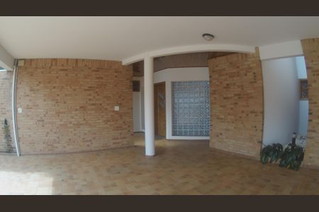 Casa à venda com 652m², 5 quartos e 5 vagasÁrea externa