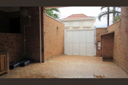 Casa à venda com 652m², 5 quartos e 5 vagasÁrea gourmet