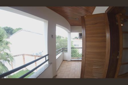 Casa à venda com 652m², 5 quartos e 5 vagasSacada